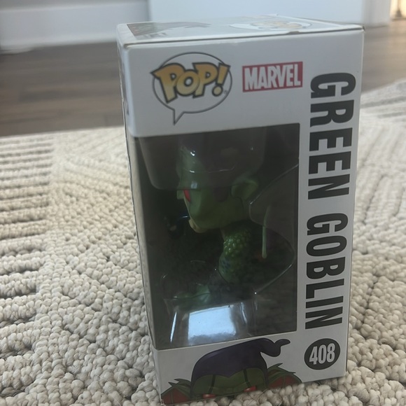 Green Goblin Funko Pop - Picture 3 of 6
